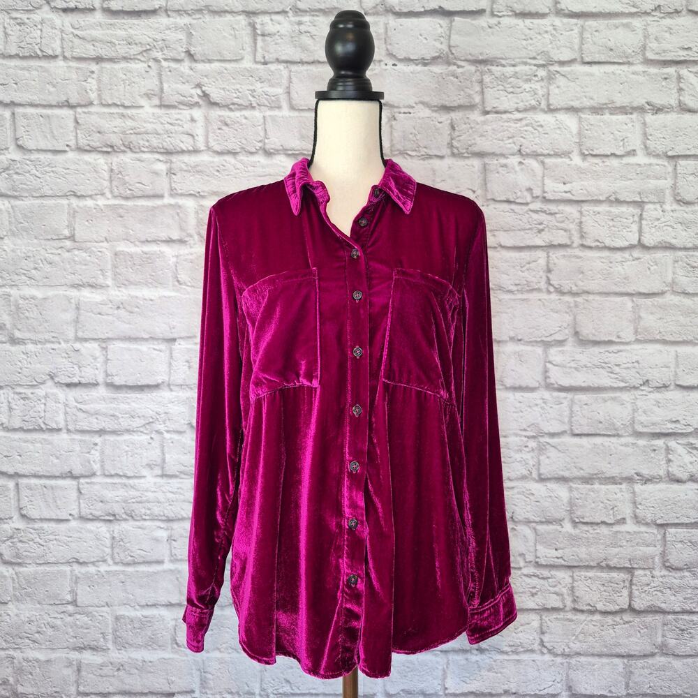 Anthropologie Pilcro Hadley Relaxed Crushed Velvet Button Down Shirt Magenta S - Picture 2 of 10